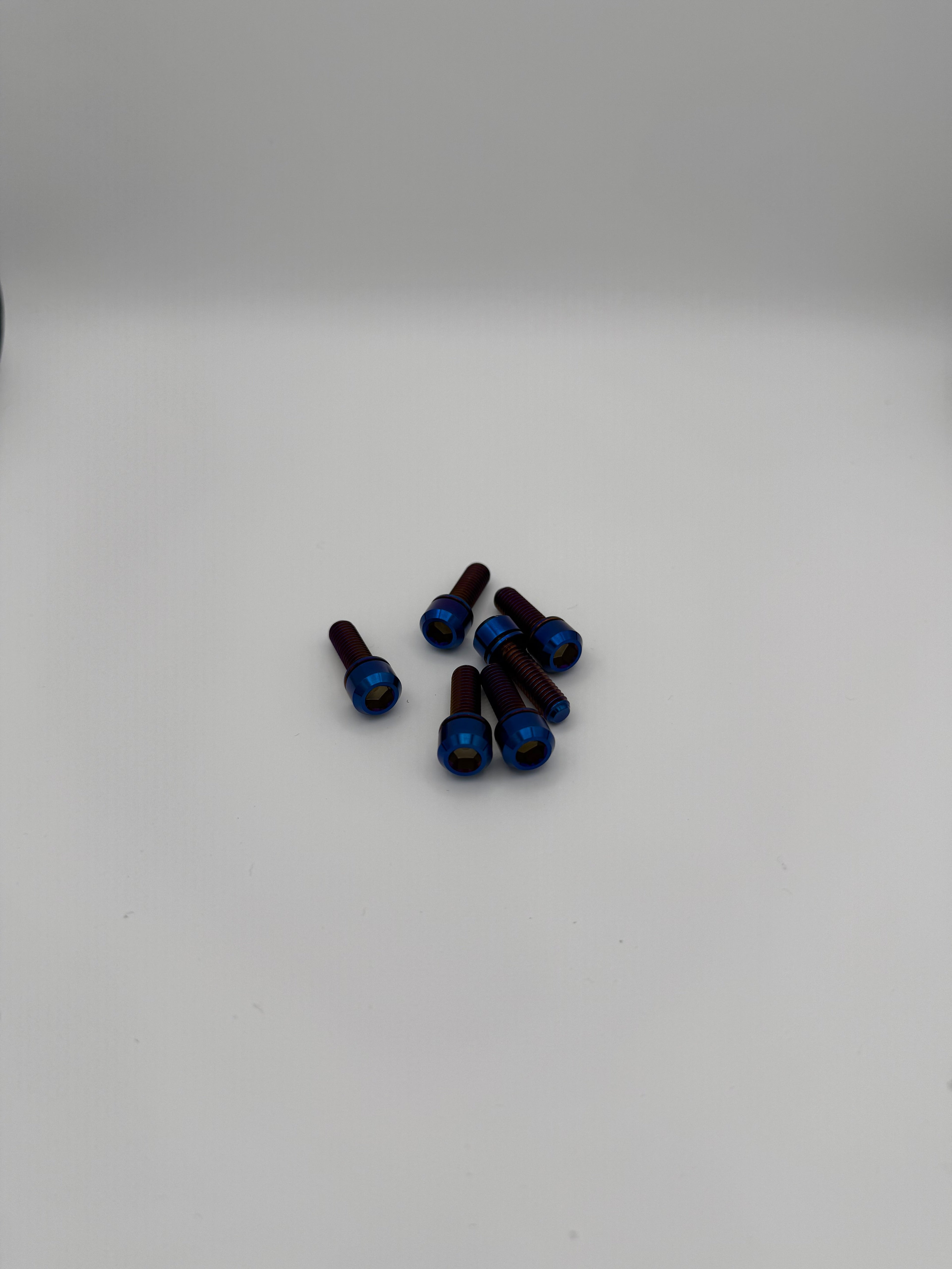 Triple clamp titanium